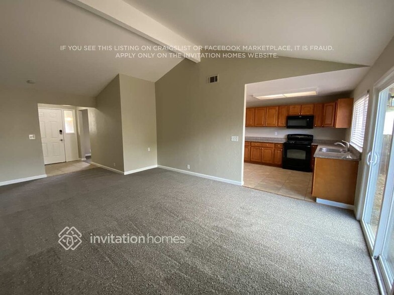 Building Photo - 513 Hummingbird Way