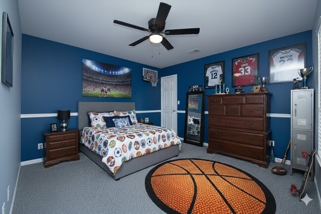 Building Photo - 17078 Oak Grove Ln