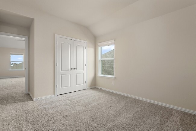 Building Photo - 2425 Village Azalea Dr