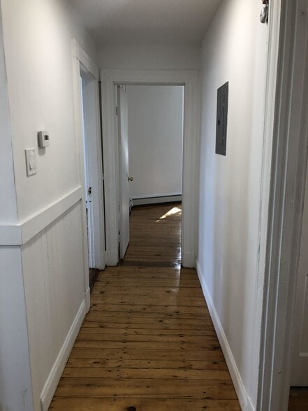 Building Photo - 44 Portsmouth St