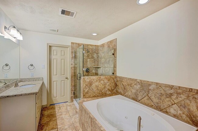 Building Photo - 4018 Childress St