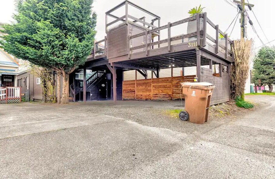 Building Photo - 3109 6th Ave