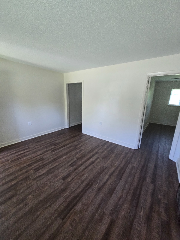 Building Photo - 2104 Hatcher Rd