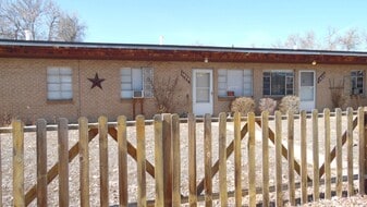 Building Photo - 1929 S Elati St