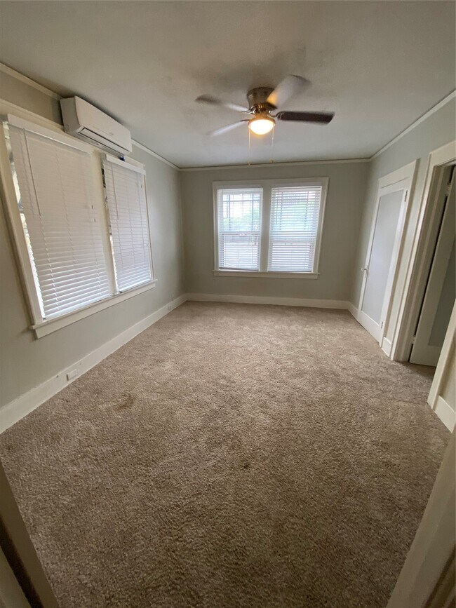 Building Photo - 1414 Austin St St