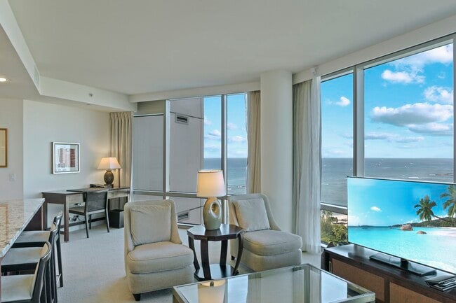 Building Photo - 223 Saratoga Rd