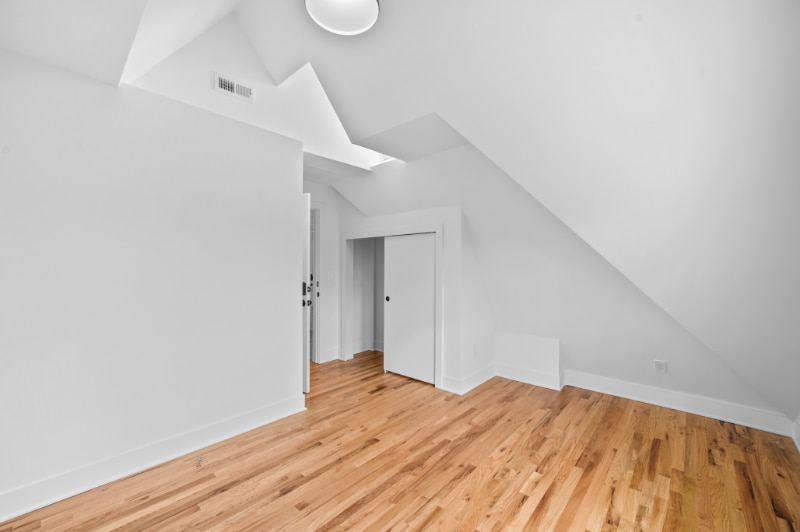 Building Photo - 1444 Stuart St