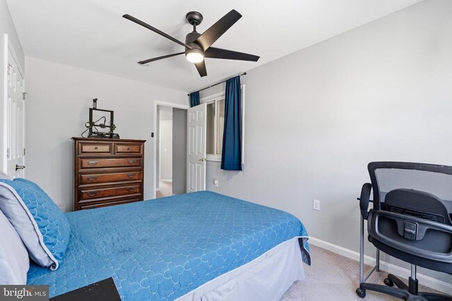 Building Photo - 13922 Rutgers Ct