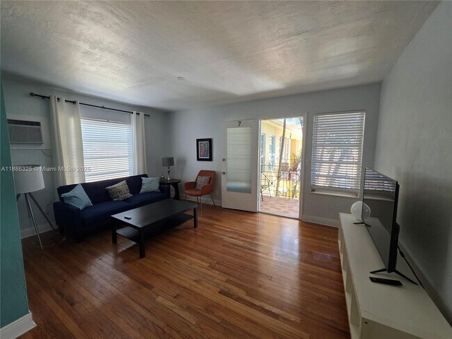 Building Photo - 8024 Harding Ave