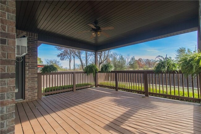 Building Photo - 6503 S 34th St