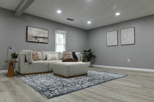 Building Photo - 1320 GA-154