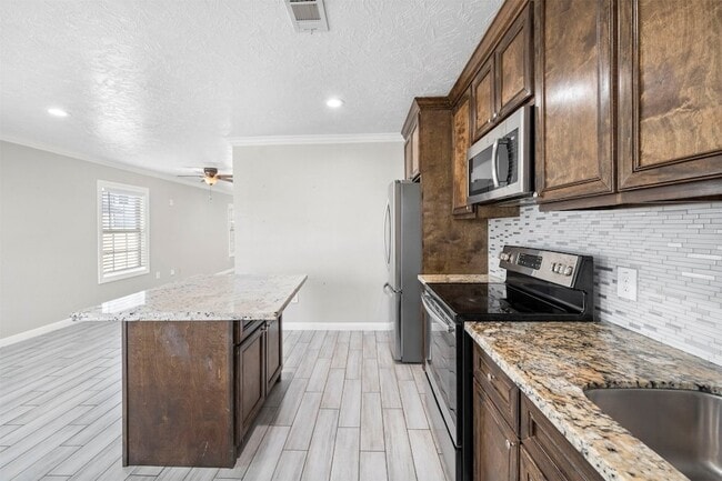 Building Photo - 7941 Goode St