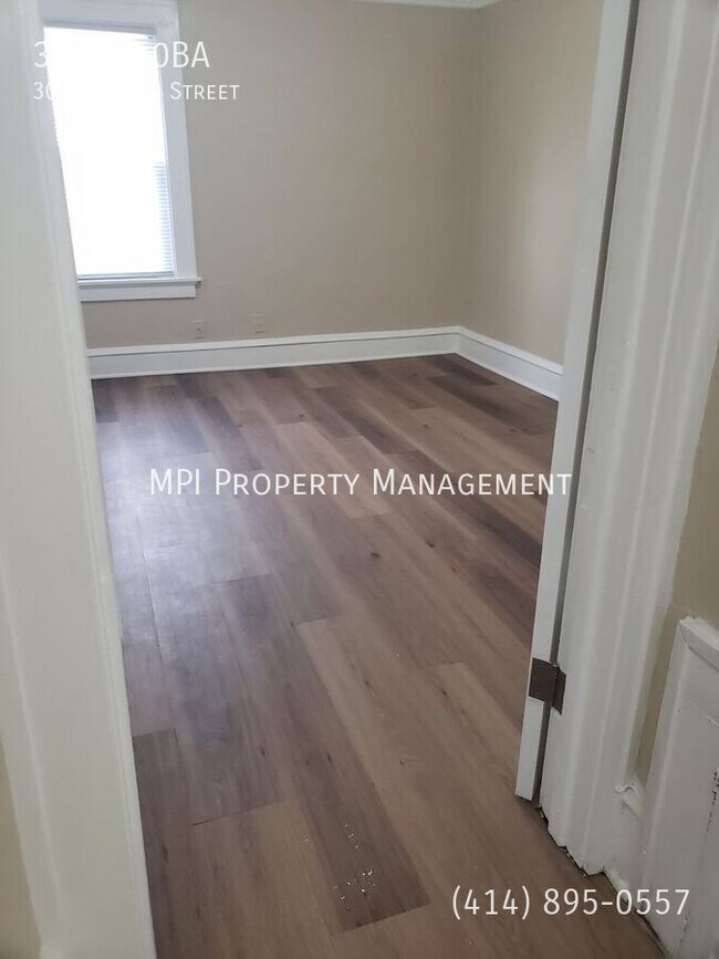 Building Photo - 3035 N 10th St