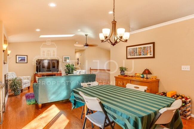 Building Photo - Located in the Hills of Rockrimmon!