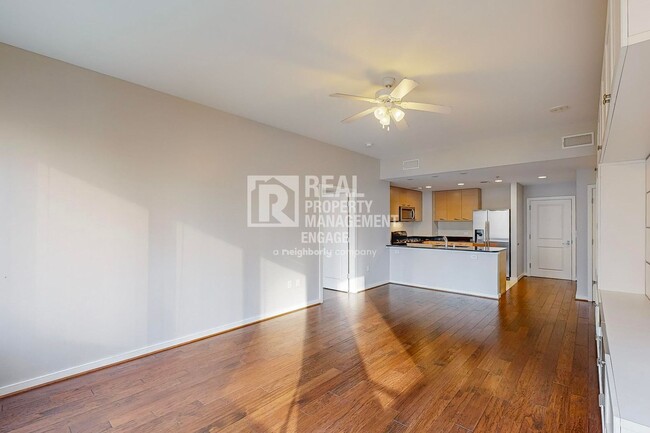 Building Photo - 2 Bedroom Condo Available for Rent in the ...