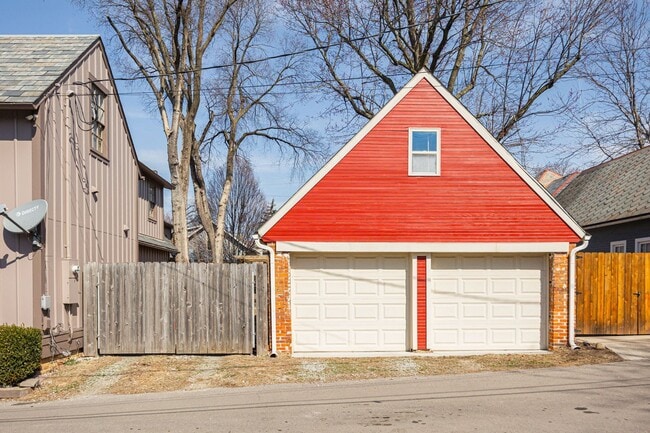 Building Photo - 357 Jackson St