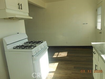 Building Photo - 1128 Clela Ave