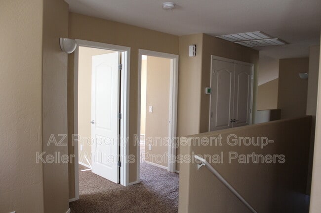 Building Photo - 17532 W Mandalay Ln