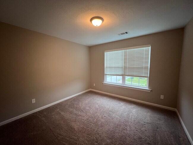 Building Photo - 862 Williford Run Dr