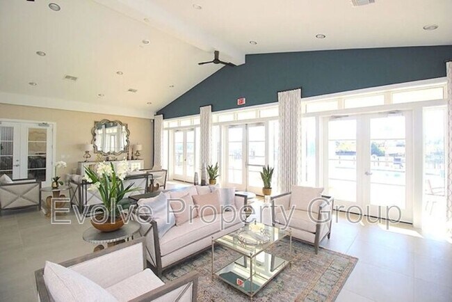 Building Photo - 20 Del Palma Dr