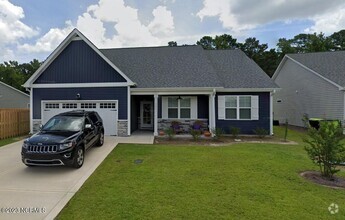 Building Photo - 2052 Blue Bonnet Cir