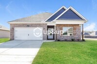 Building Photo - Fantastic 4bd/2ba home! Coming soon!
