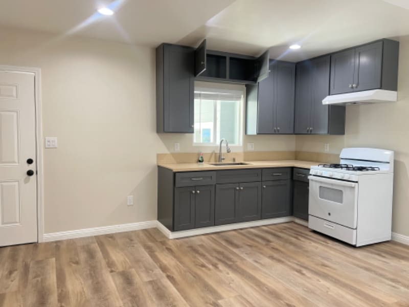 Building Photo - 3934 2nd Ave