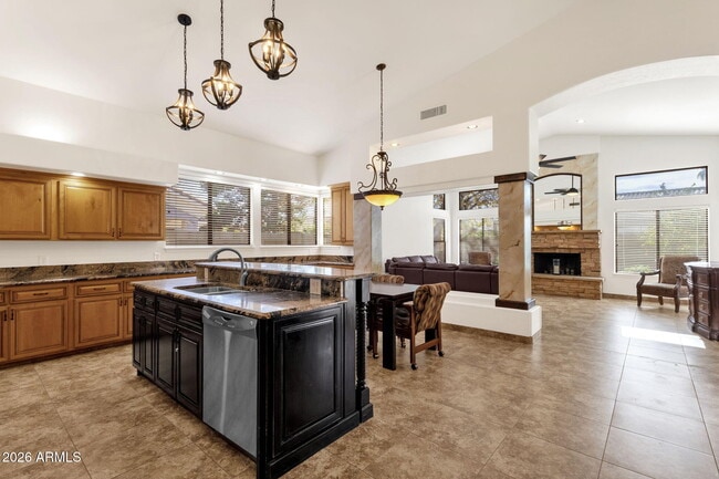 Building Photo - 5431 E Shea Blvd