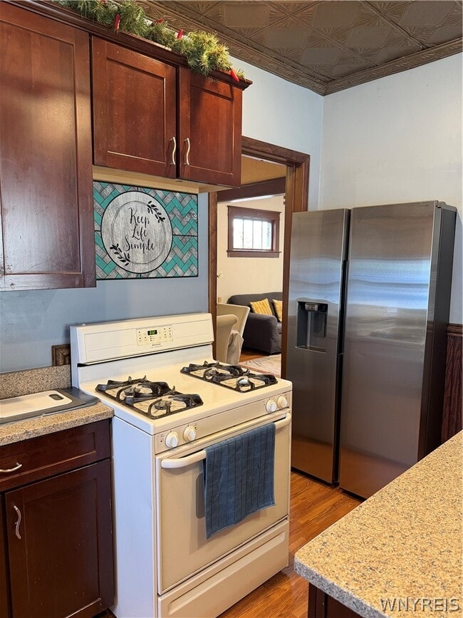 Building Photo - 1616 Walnut Ave