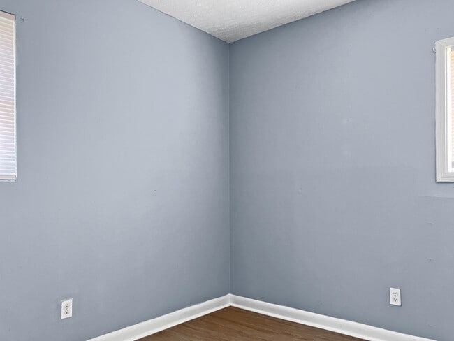 Building Photo - 2150 Alfred Ln