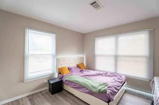 Building Photo - 774 Terrace Ct