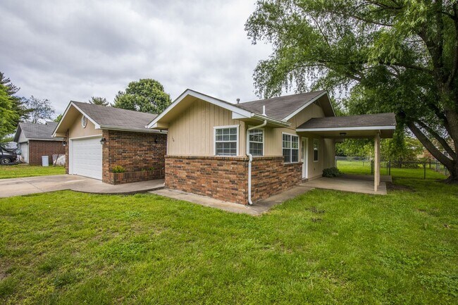 Building Photo - ***174 Township***