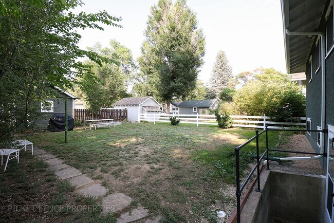 Building Photo - Beautiful Historic Two Bedroom Home
