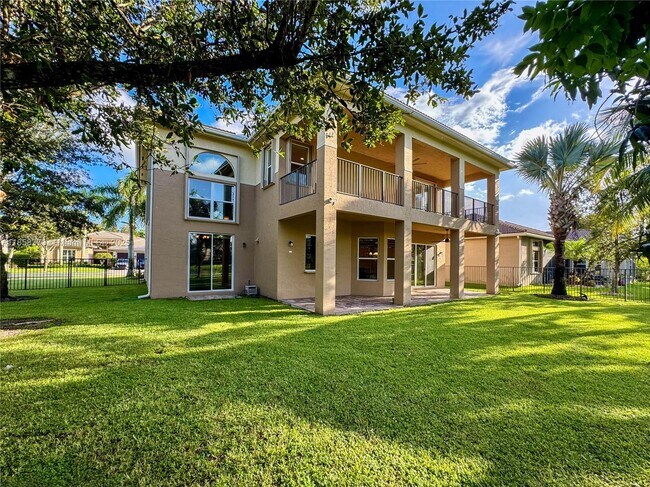 Building Photo - 11894 Fox Hill Cir