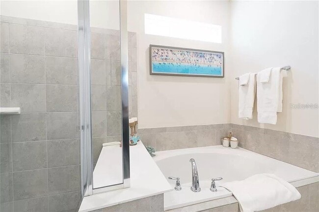 Building Photo - 7243 Oakmoss Loop