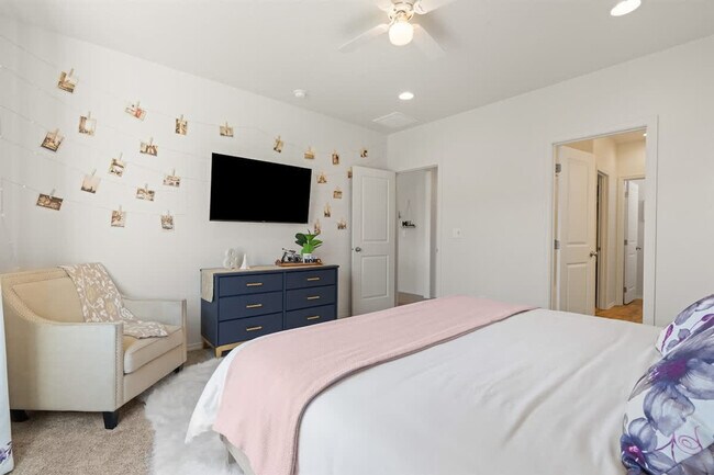 Building Photo - 3806 Winged Dove St