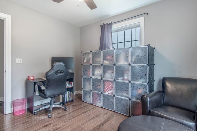 Building Photo - 29573 Maple St