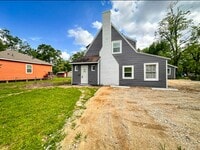 Building Photo - 2555 Pierce St