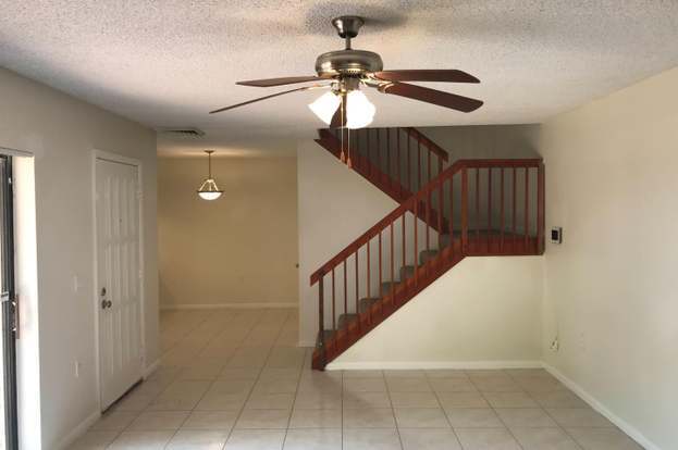 Building Photo - 233 Charter Way