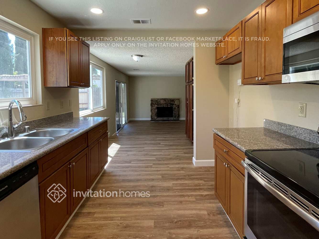 Building Photo - 3489 Chandler Cir