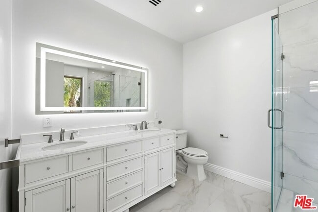 Building Photo - 6717 Sunnyslope Ave