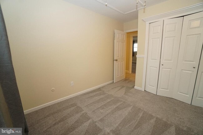 Building Photo - 915 Arch St