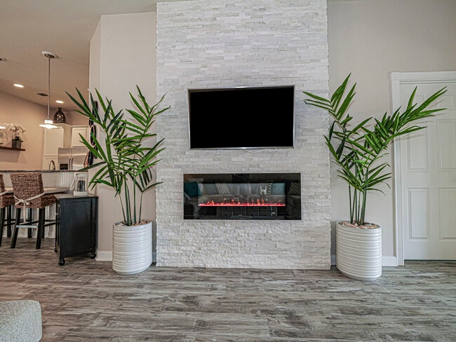 Building Photo - 5395 Dominica St