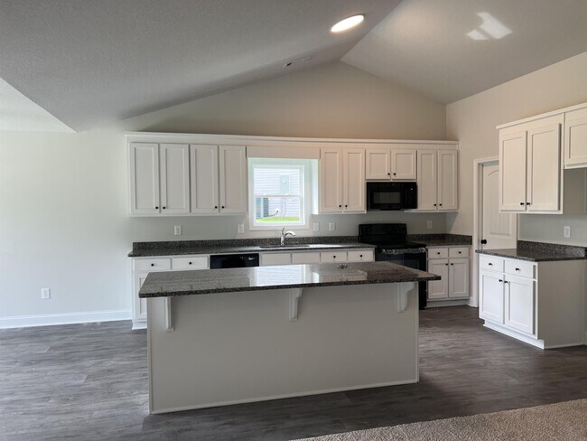 Building Photo - 107 Suwannee Wy