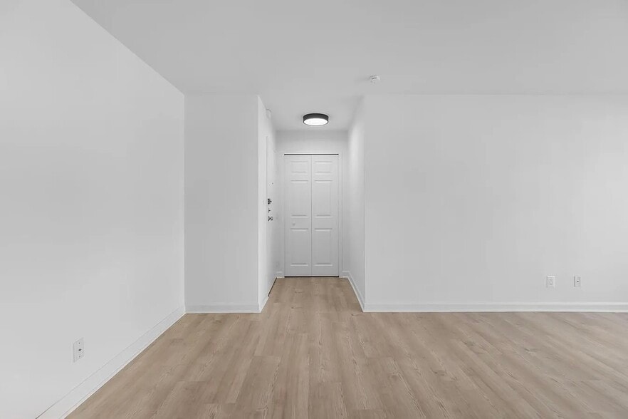 Entrance - 5851 Quantrell Ave