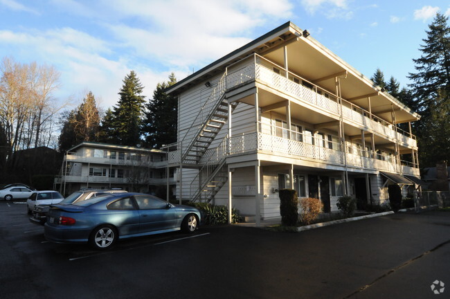 Building Photo - Alder Manor Apartments