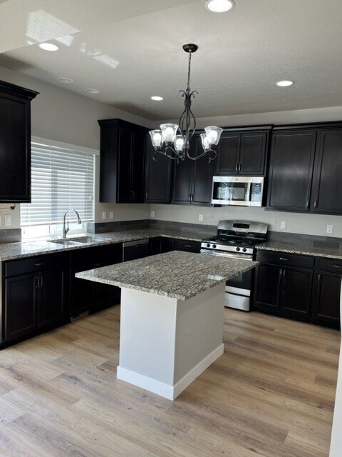 Building Photo - 1113 Meadow Walk Dr