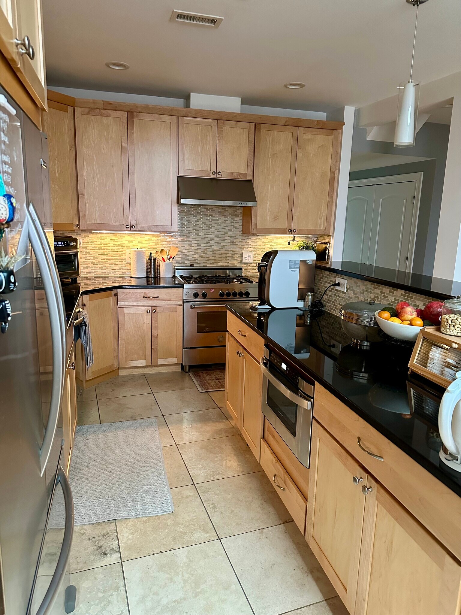 Building Photo - 30 High St