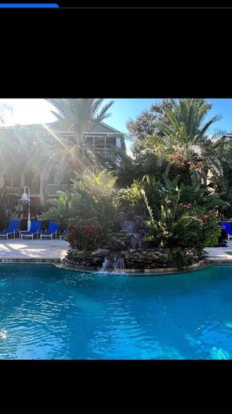 Building Photo - 4207 S Dale Mabry Hwy