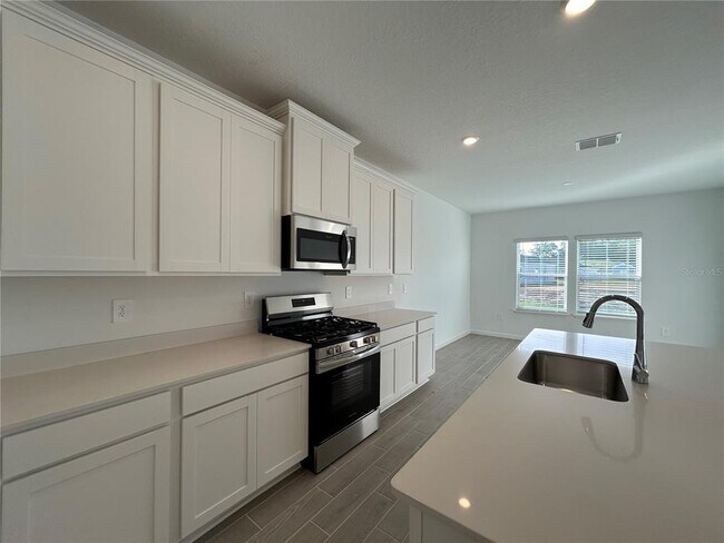 Building Photo - 12419 NW 139th Dr